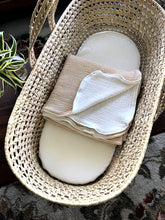 Load image into Gallery viewer, Moses Basket with Organic Cotton Double Gauze Bedding Set