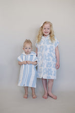 Load image into Gallery viewer, Seaside Stripe Zip-Up Organic Cotton Beach Poncho
