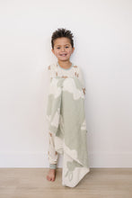 Load image into Gallery viewer, Bunny Plush Blanket - littlelightcollective