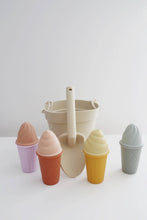 Load image into Gallery viewer, Classic Retro Ice Cream Beach Set - Retro - littlelightcollective