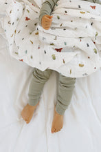 Load image into Gallery viewer, Cutie Crawlies Swaddle