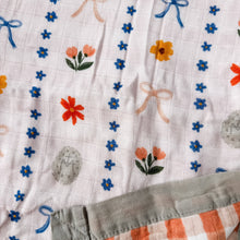 Load image into Gallery viewer, Catholic Girly Bows Luxury Double Sided Muslin Catholic Blanket