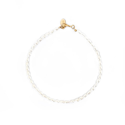 C. Dahl - Dainty Pearl Bracelet - littlelightcollective