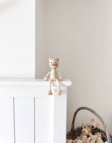 Wooden Cat Sitting Toy - littlelightcollective