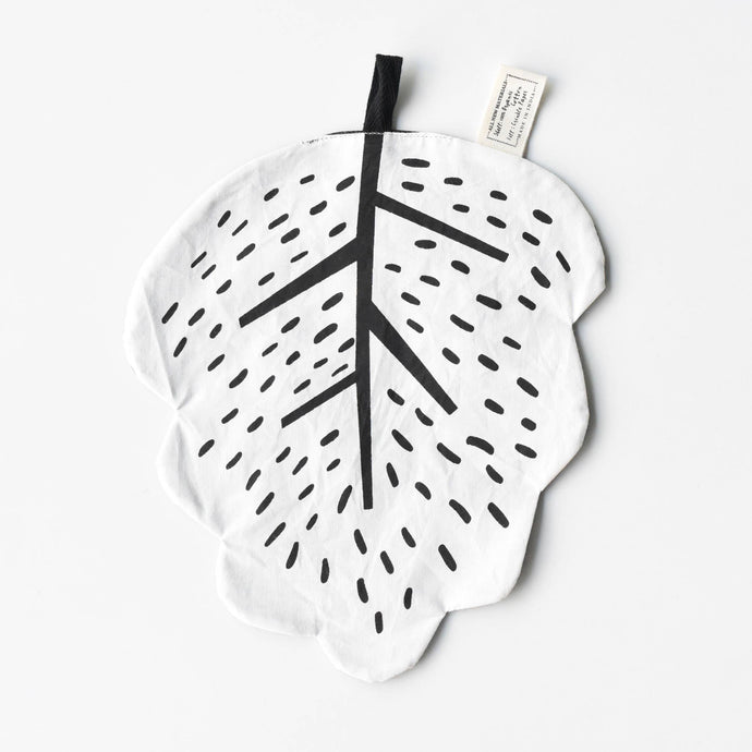 Leaf Crinkle Toy - littlelightcollective