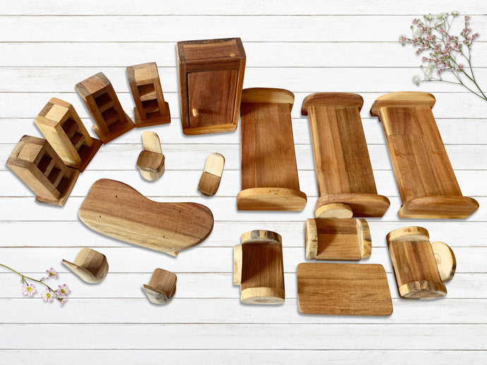 Wooden Doll House Furniture – 17 Pieces - littlelightcollective