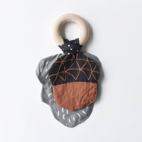 Crinkle Teether - Acorn - littlelightcollective