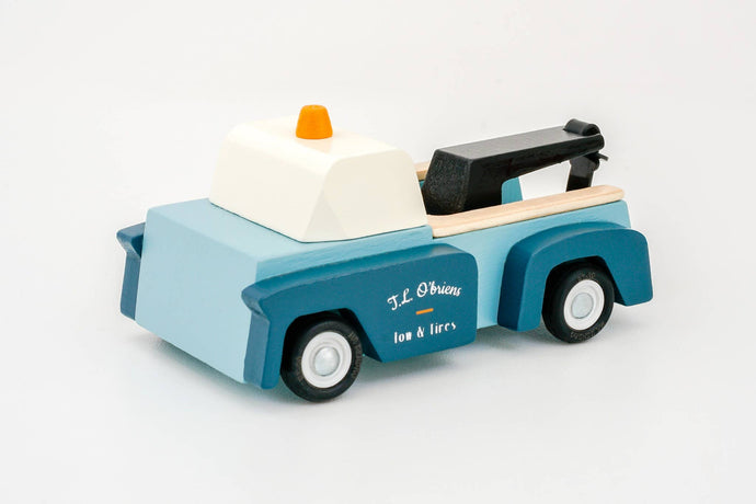 Houten speelgoedauto takelwagen - Wrecker - littlelightcollective