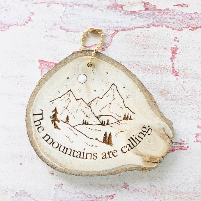 The Mountains are calling Keychain - littlelightcollective