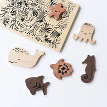 Load image into Gallery viewer, WOODEN TRAY PUZZLE - OCEAN ANIMALS - littlelightcollective