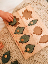 Load image into Gallery viewer, Montessori Leaf Puzzle - littlelightcollective