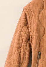 Load image into Gallery viewer, Size XS Yarrow Convertible Quilted Zip-Up Jacket - littlelightcollective