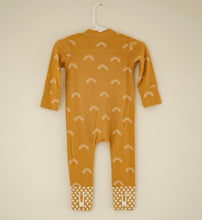 Load image into Gallery viewer, Bamboo Footed Sleeper - Sun Print Footies - littlelightcollective