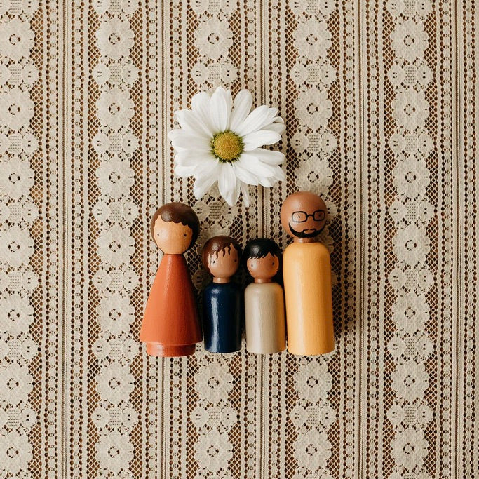The Organic Family II Peg Doll Set - littlelightcollective