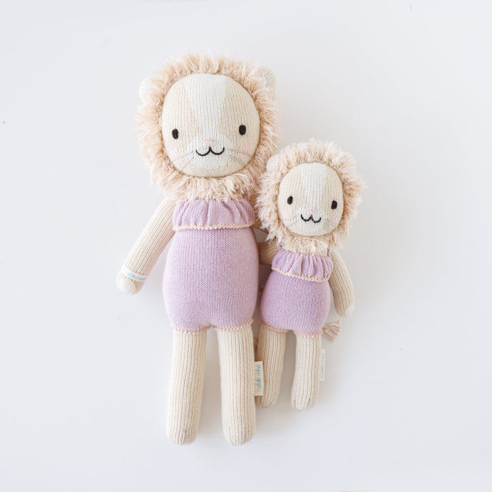 Cuddle + Kind - Savannah the Lion - littlelightcollective