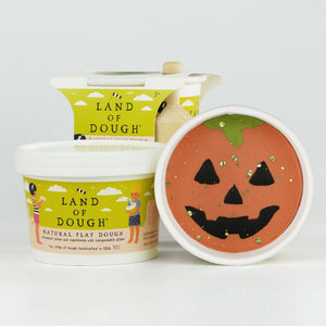 Bumpkin Pumpkin Halloween Play-dough - littlelightcollective