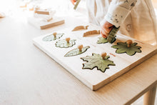 Load image into Gallery viewer, Montessori Leaf Puzzle - littlelightcollective