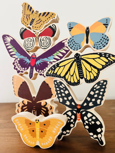 World of Butterflies Wooden Puzzle - littlelightcollective