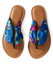 Load image into Gallery viewer, Girls Size 11 The Seashore Sandals - littlelightcollective